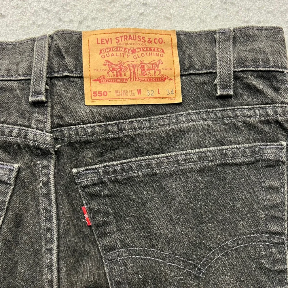 Levi's 550 Relaxed Fit Tapered Leg Jeans Black Wash W32 L34 Made in USA 550-0260